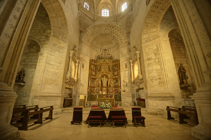 Capilla mayor de la iglesia del monasterio de la Espina